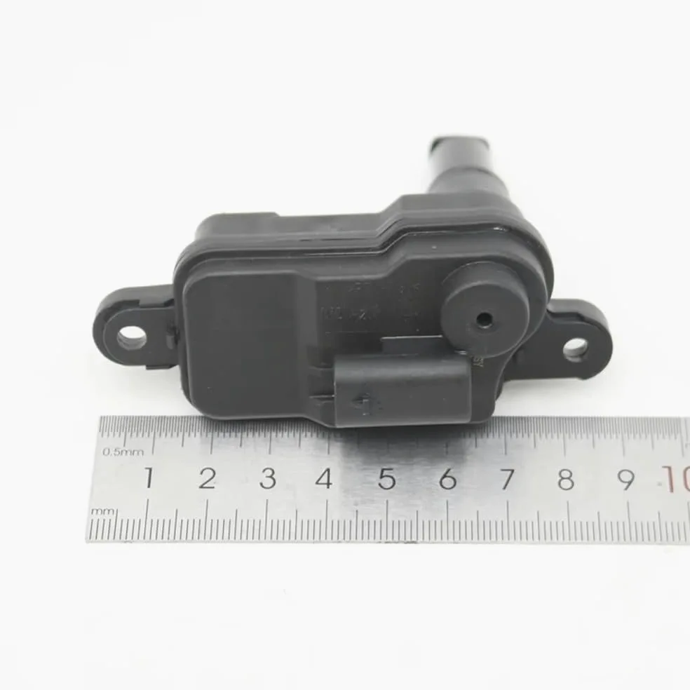 Tapón de aceite del motor Tapa Tanque Combustible Coche Llenado Aceite Aleta Bloqueo Control Pestillo Actuador Motor Para Geely Para Monjaro Para KX11 Para Xingyue L 2021-2025
