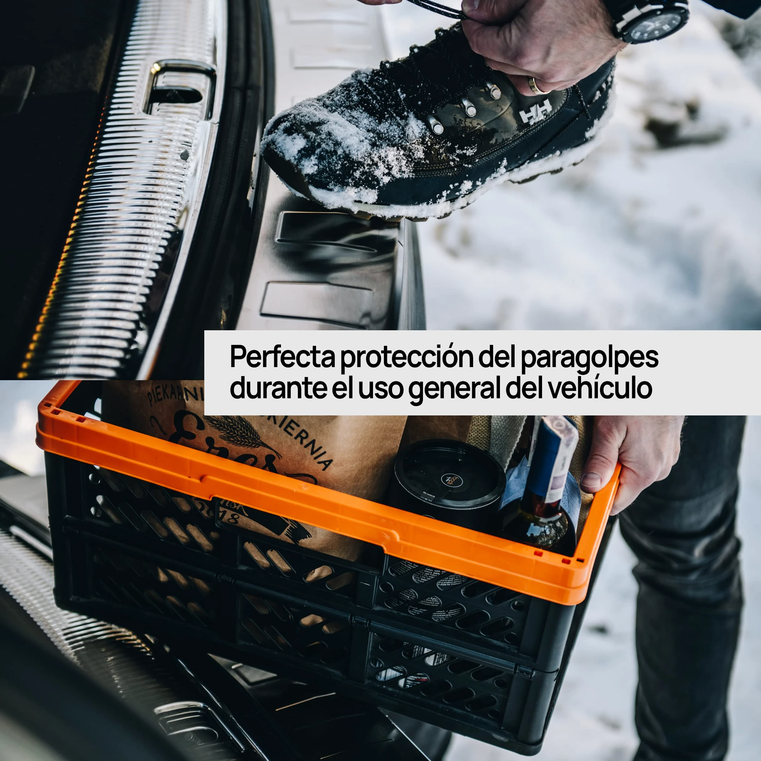 CHROMEMASTER | Protector de Parachoques Trasero Compatible con Ford Tourneo Custom 2023+; Acero Inoxidable, Pulido, Cromo Negro; Tira Protectora Protege la Pintura del Parachoques Trasero de Daños