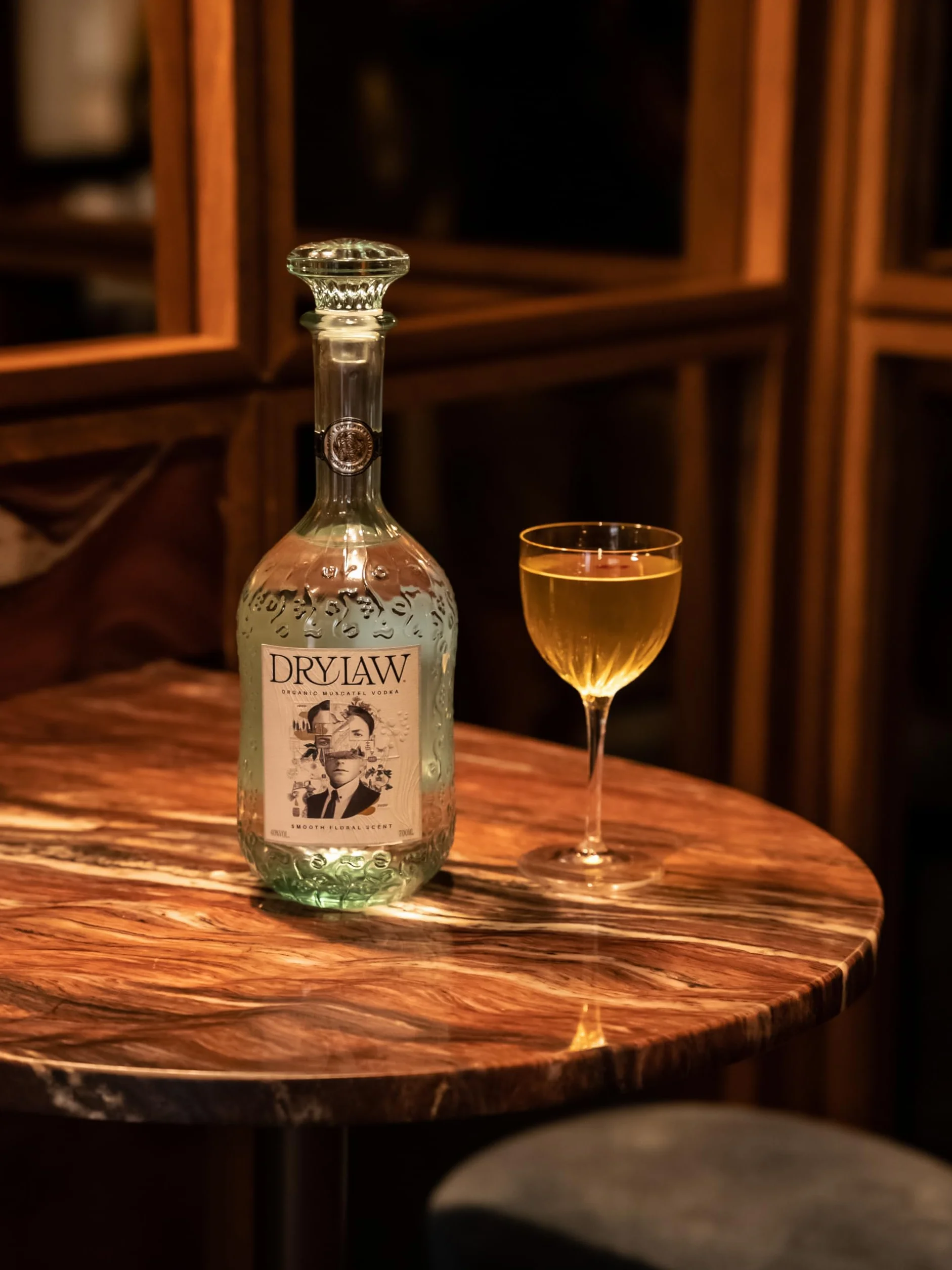 DRYLAW Vodka Orgánico de Uva Moscatel 40% vol 700 ml