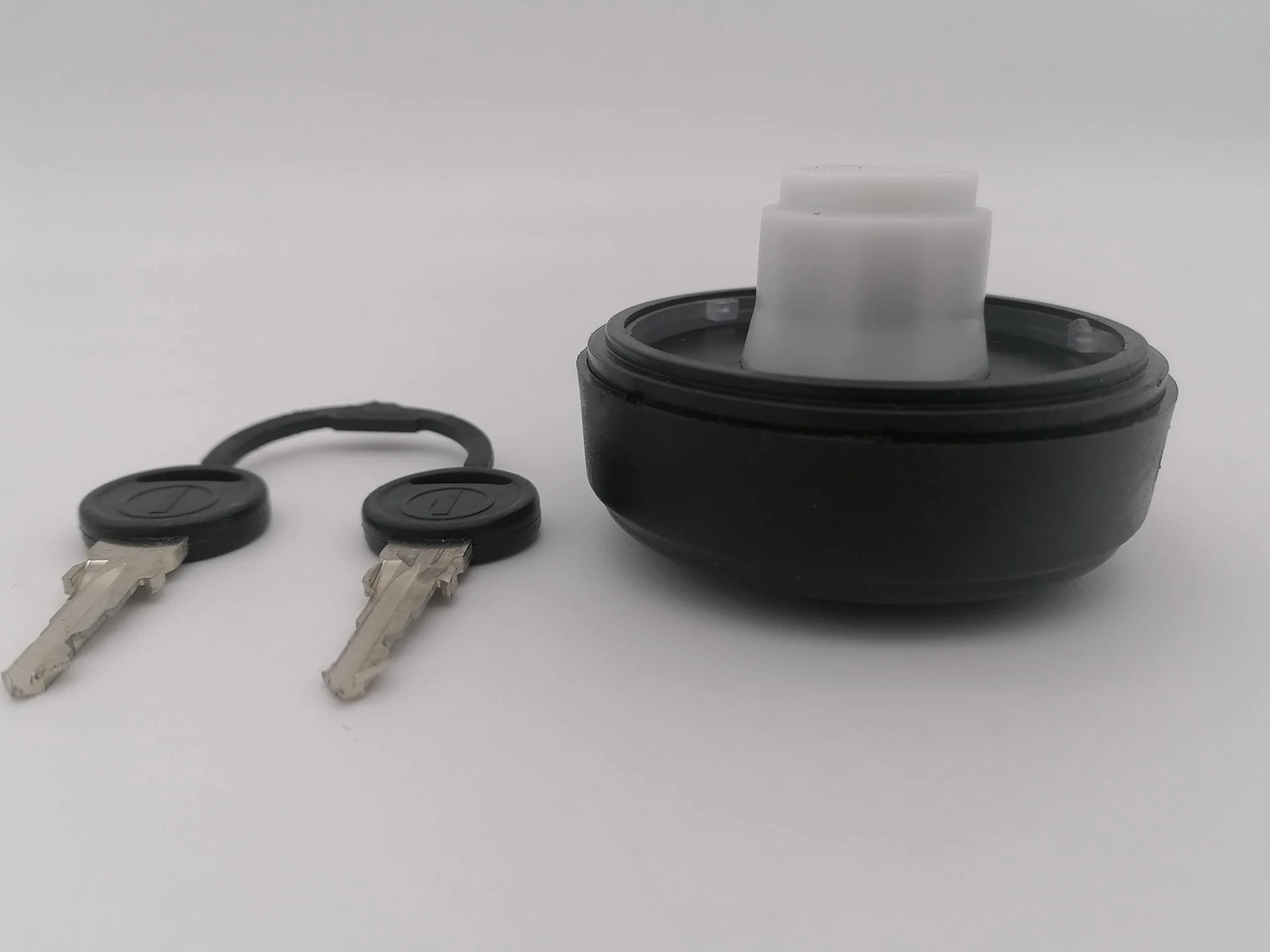 CR-MOESANCO® Tapa Negra de Depósito de Agua para Caravana con 3 Asideros Hundidos, Entrada de Agua con Llaves, Cierre de Polipropileno, Camping, Remolque, Autocaravana, a Prueba de Fugas