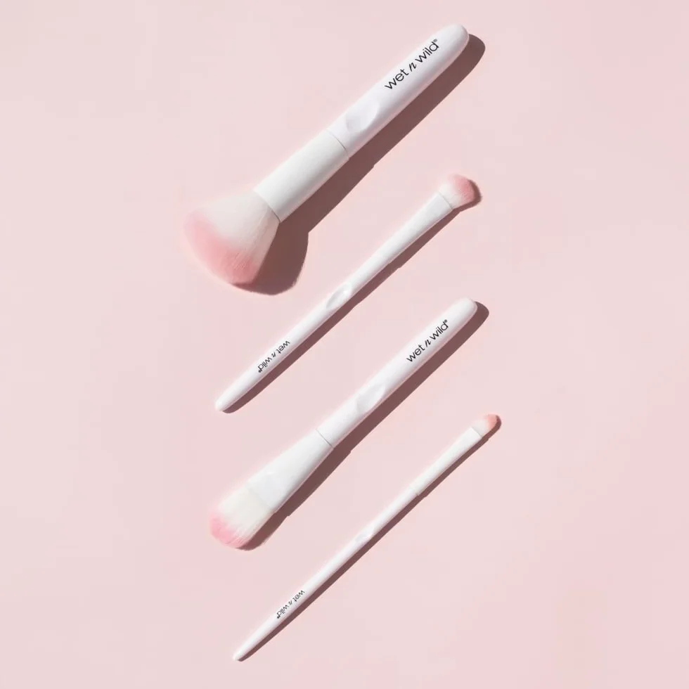 Wet n Wild Gran Pincel de Maquillaje de Cerdas Redondeadas para Sombra de Ojos - Large Eyeshadow Brush