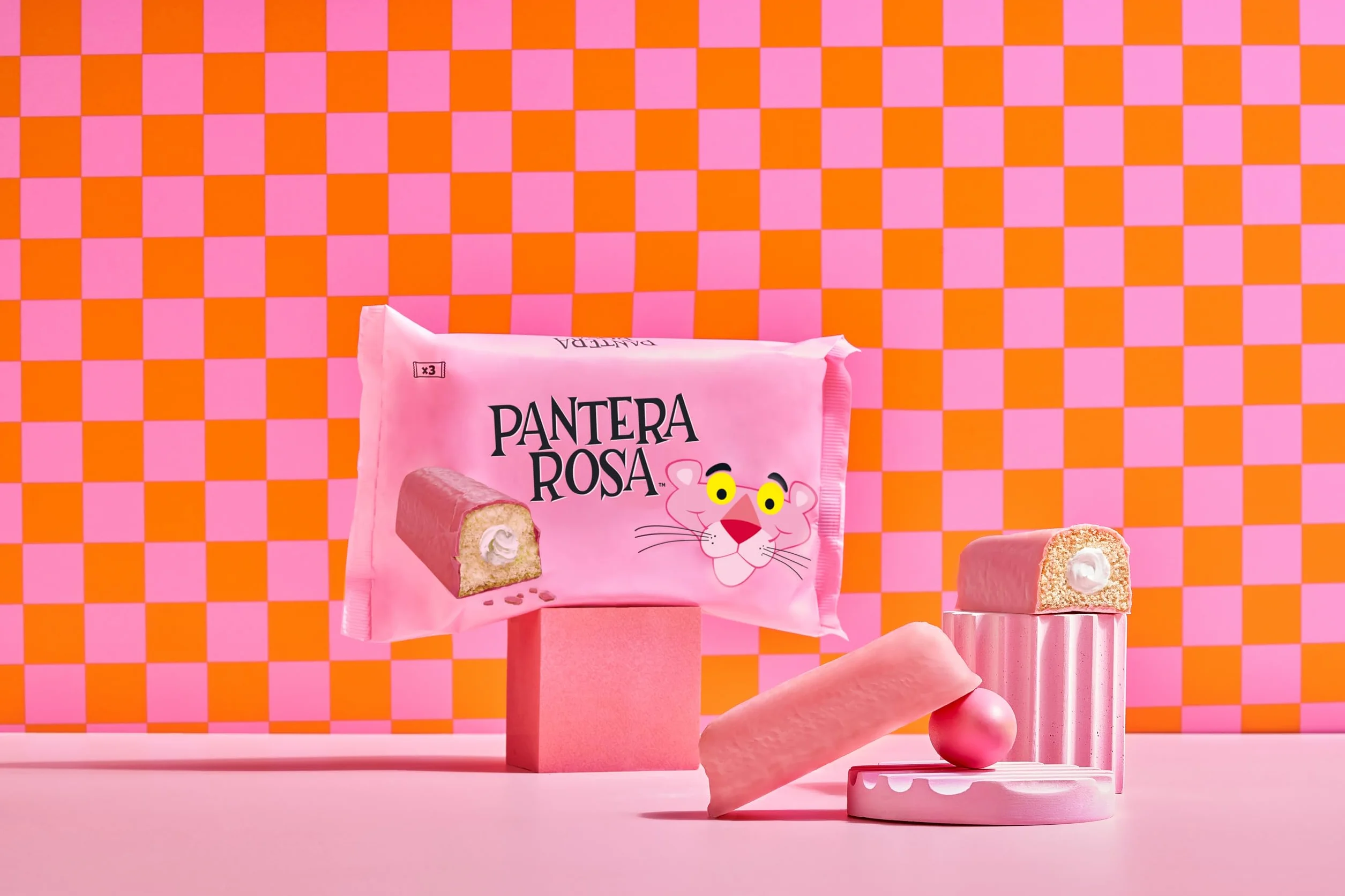 Bimbo Pantera Rosa Bizcocho Relleno de Crema con Cobertura Crujente Rosa, 3 unidades 165 g