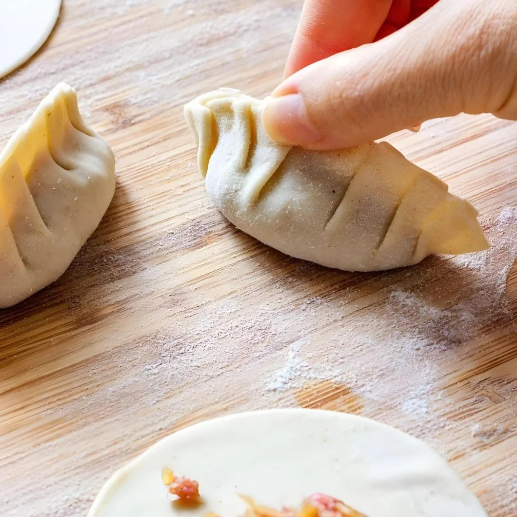 Bibigo Gyoza de Kimchi y Cerdo 560g 15 uds