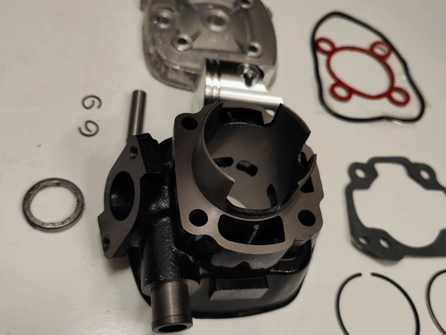 Kit de cilindro grupo térmico 70 cc diámetro 47 compatible con Minarelli horizontal
