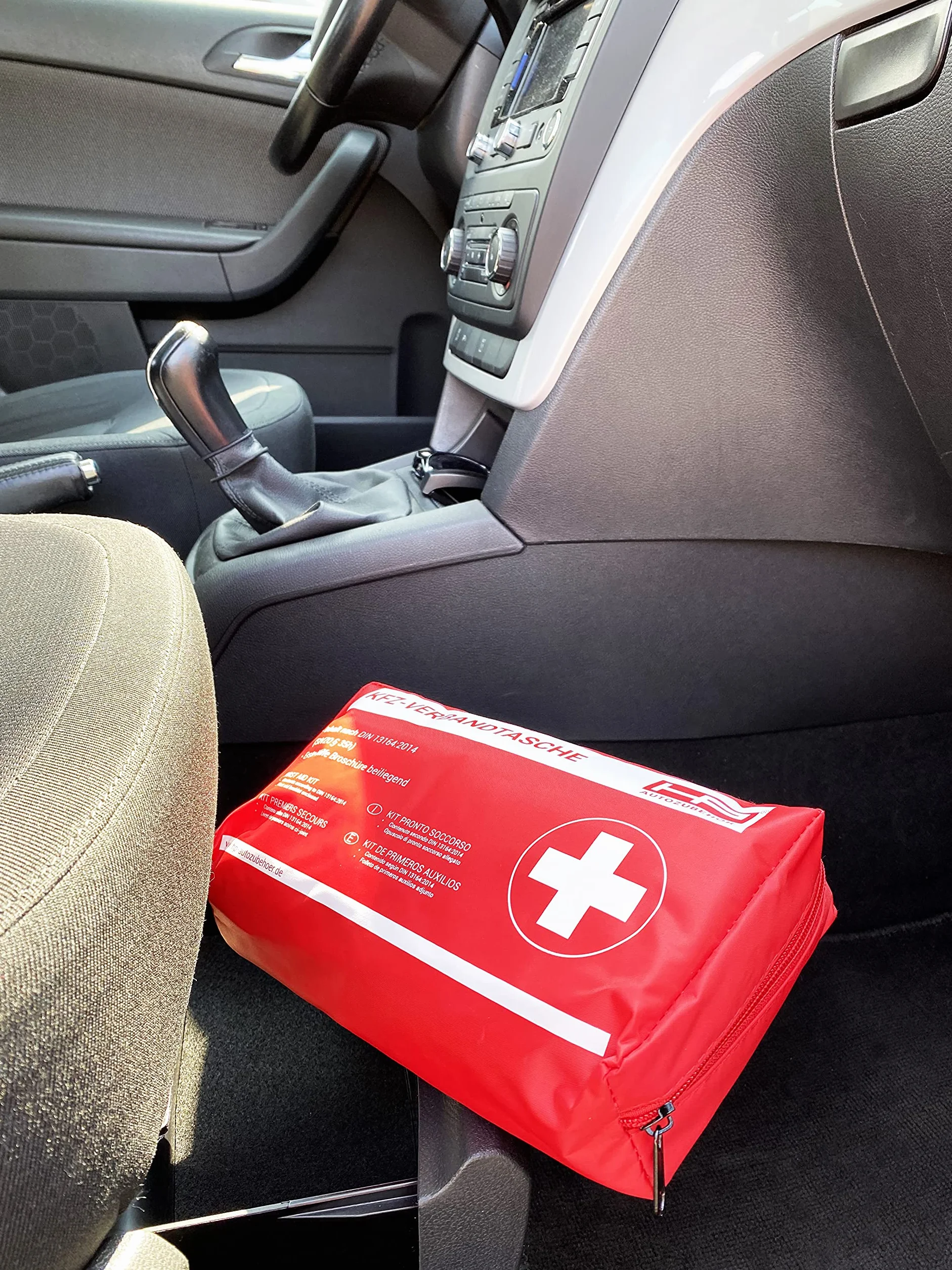 Bolsa de primeros auxilios para automóvil rojo 10039