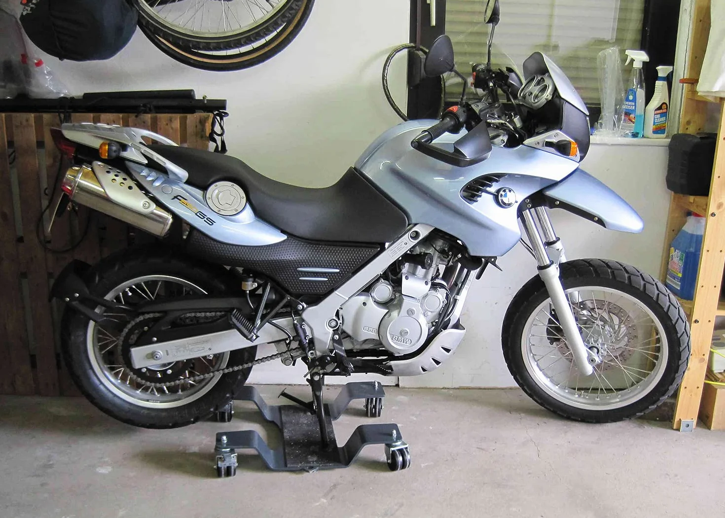 Plataforma para maniobrar la rueda de la moto RH-S 320, producto nuevo (capacidad de carga: 320 kg)