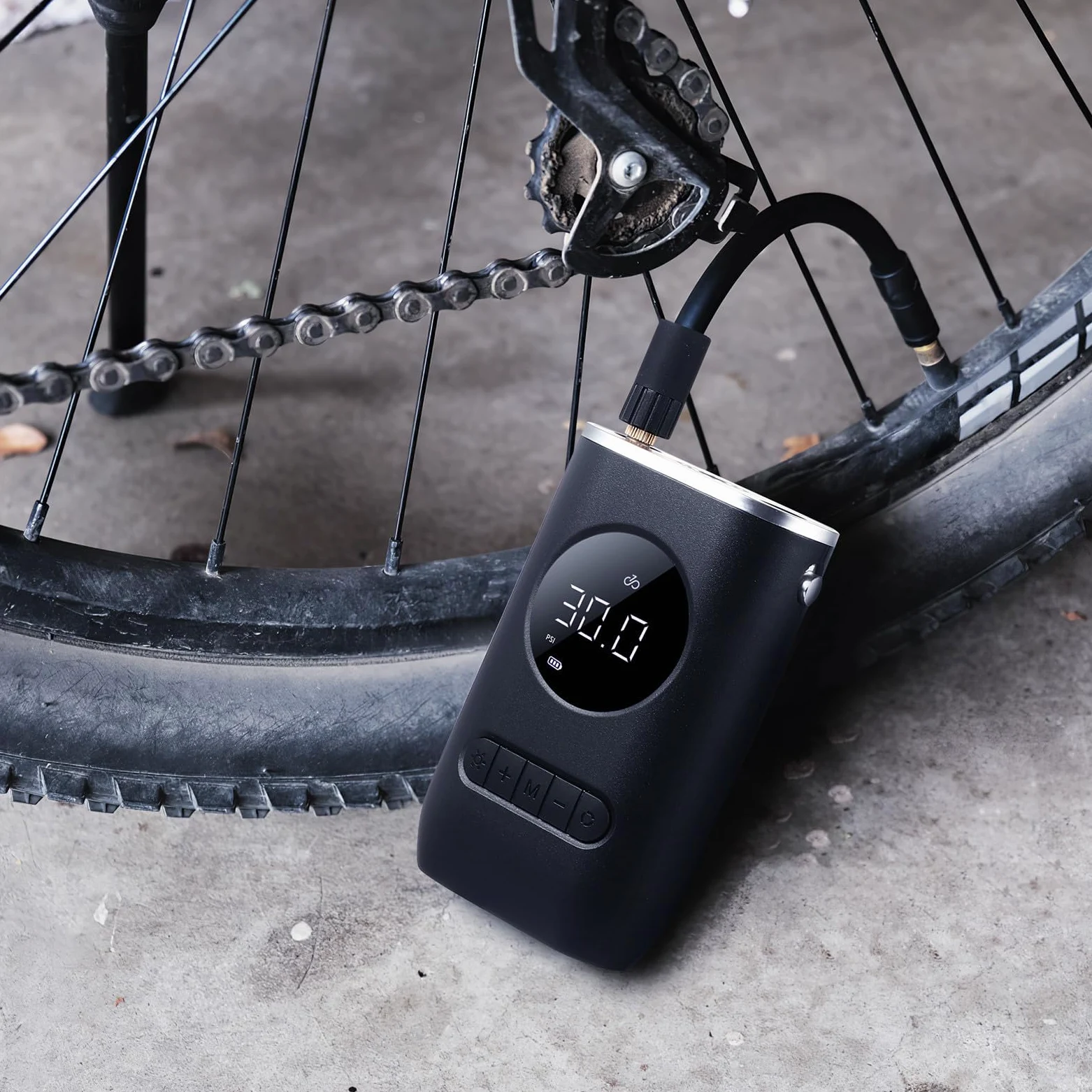 Inflador de Neumáticos Portátil para Coche Inalámbrico Digital Negro | 4000mah, 7.4v y 70w, Pantalla LED de Alta Precisión, Boquillas Incluidas y Cable de Alimentación