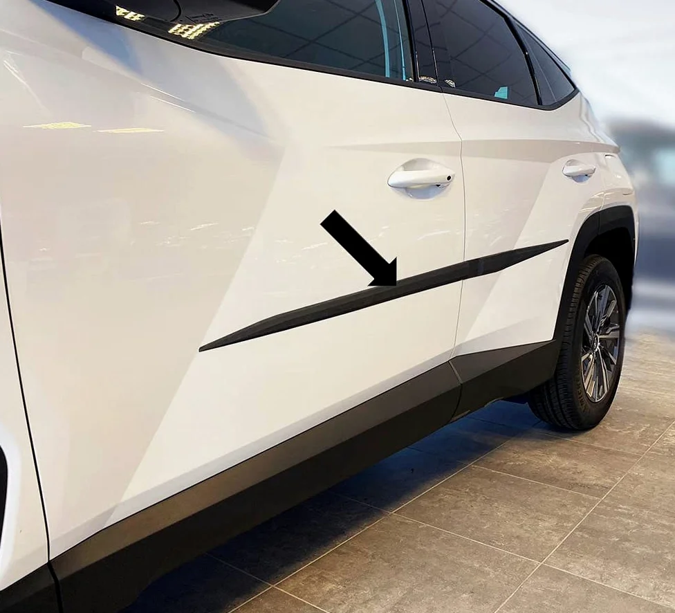 Spangenberg Listones de protección laterales negros para Hyundai Tucson SUV 4ª generación tipo NX4 09.2020- F68
