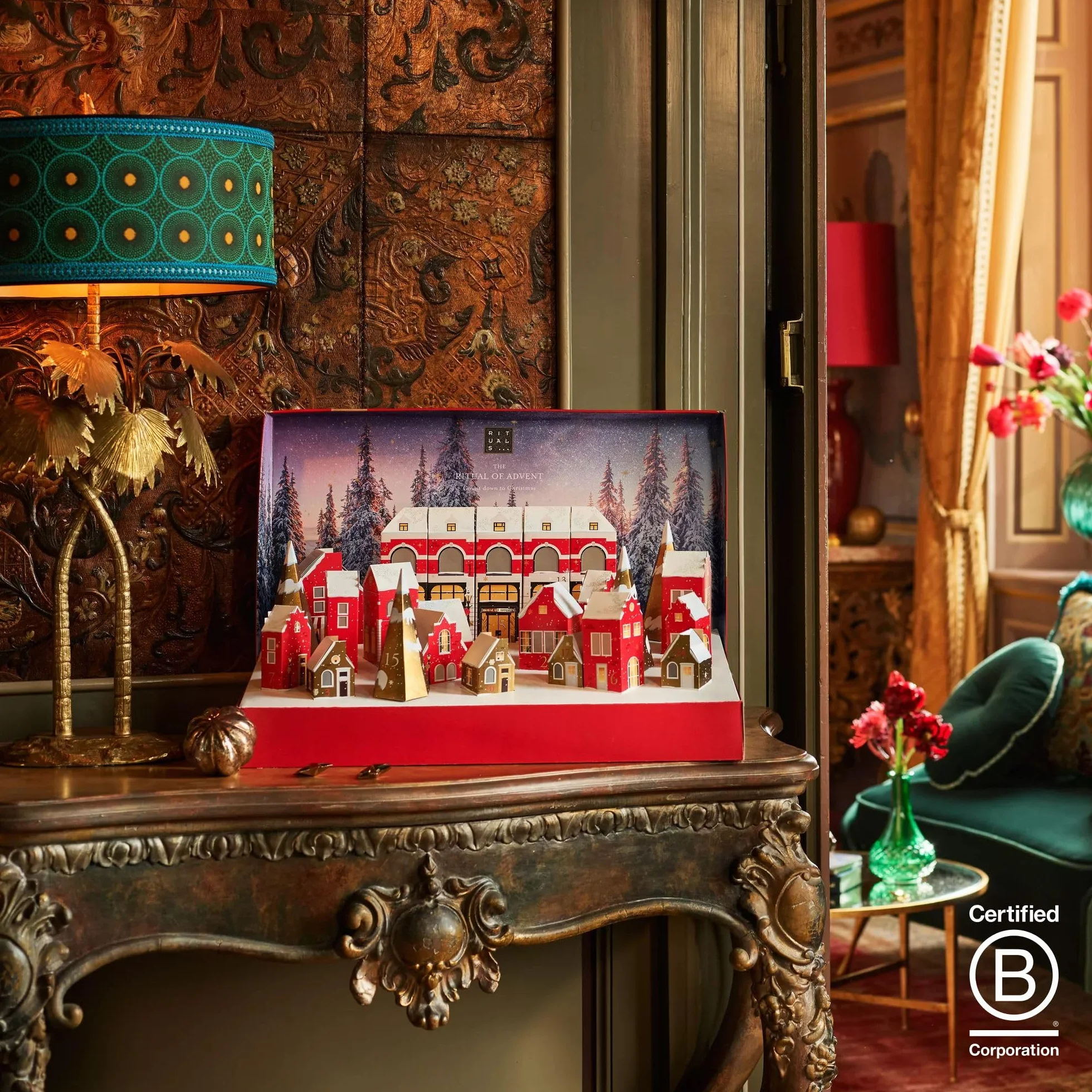 RITUALS Calendario de Adviento The Ritual of Advent Premium 2023 – 24 regalos lujo Wellbeing pueblo navideño