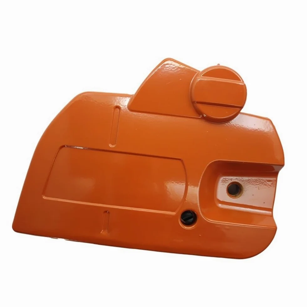 Tapa del piñón del Lado del Embrague con Conjunto de Freno de Cadena. Compatible con motosierras 445 y 450. Piezas de Repuesto 544097901 544097902