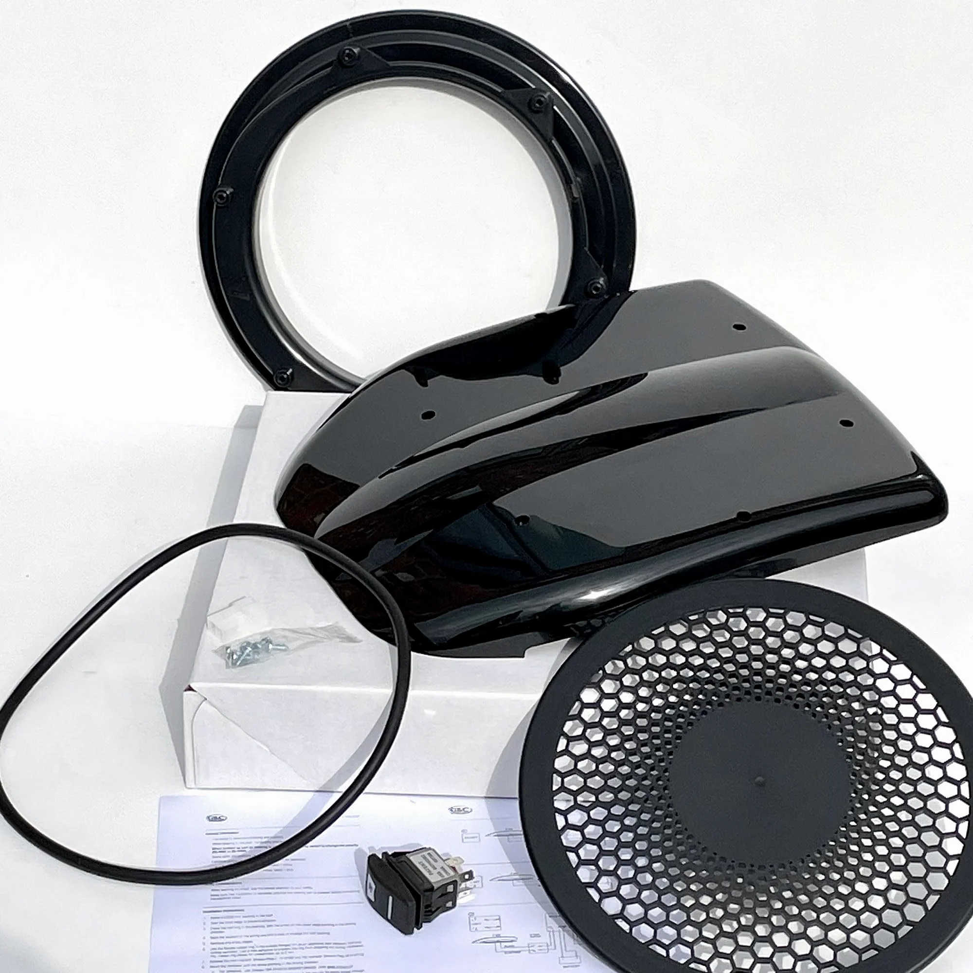 ICC Low Profile Van Roof Vent Motorizada Czarna Wersja