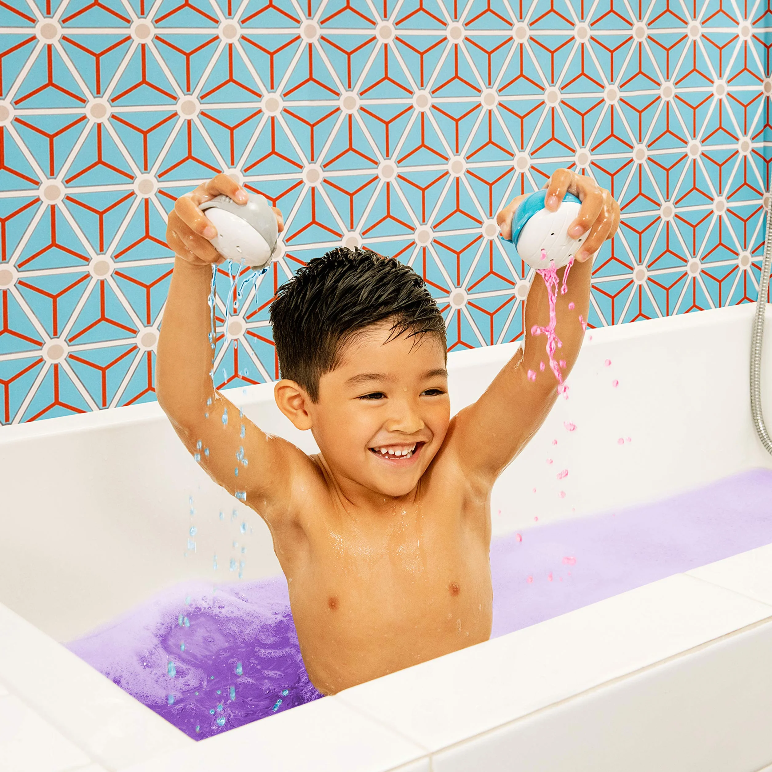 Munchkin Colour Buddies Bombas de Baño para Bebé Dispensador de Juguetes Pack de 40