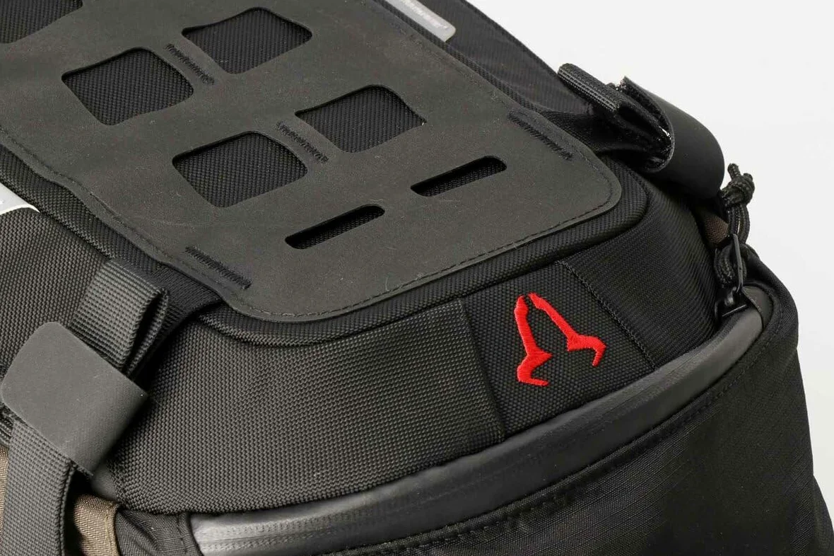 BC.ruc.00.004.30000 - Mochila Pro Cosmo 16l