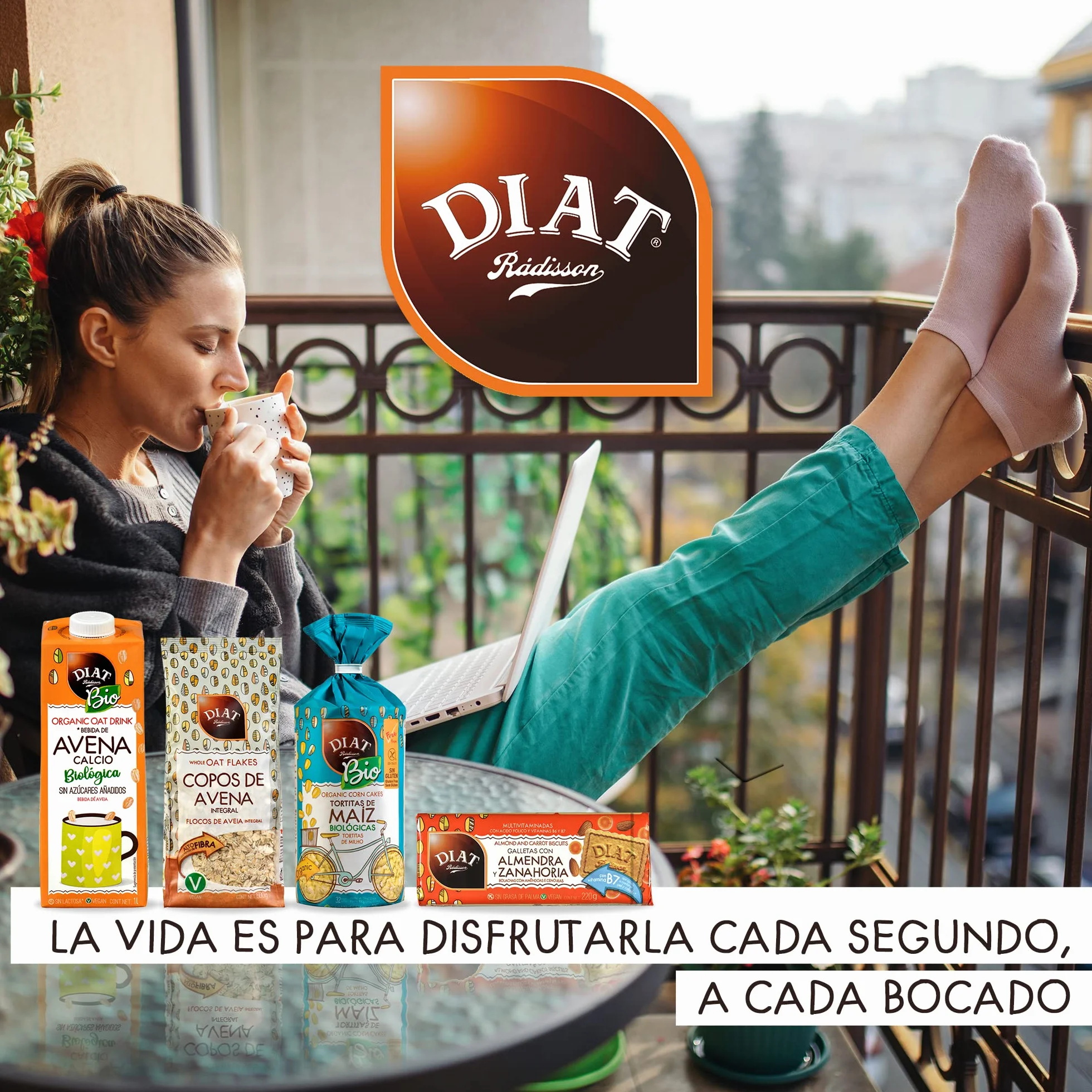 DIAT Radisson Galletas con Almendras y Zanahoria Veganas Bajas en Sal Multivitaminadas