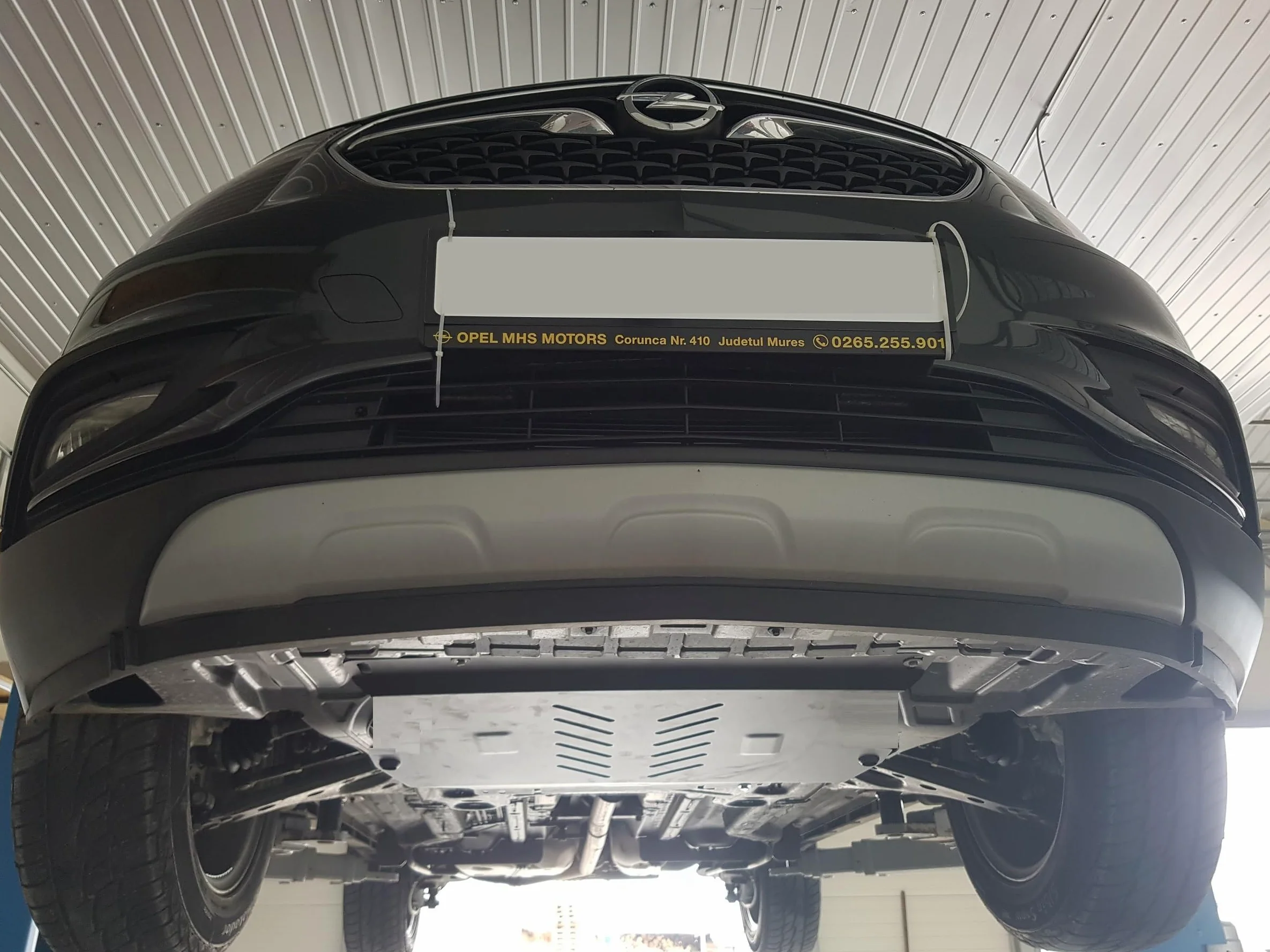 Protección de motor metálica compatible con Opel Mokka (2012-2019)
