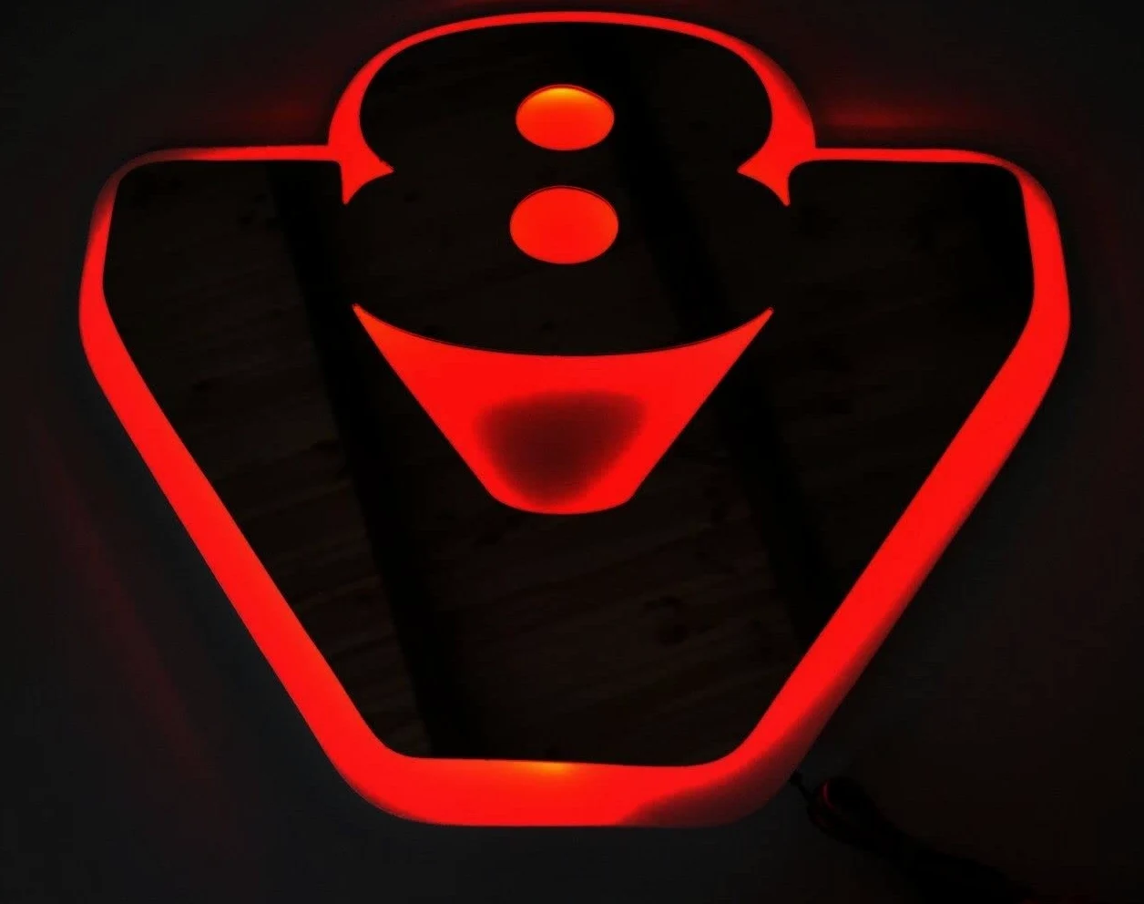 V8 Señal interior de LED gris mate para todos los camiones Scania, 24 V, rojo (54 x 46 cm)