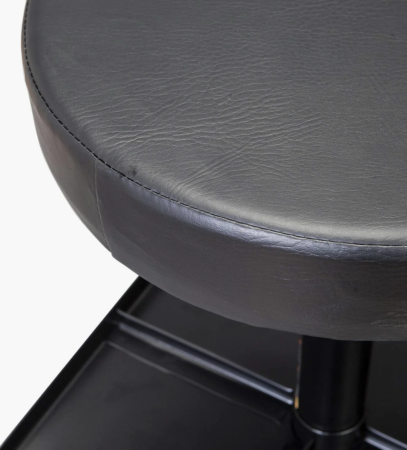Torin ATR6350B - Asiento de garaje o tienda neumático: taburete mecánico acolchado ajustable con bandeja de herramientas, color negro