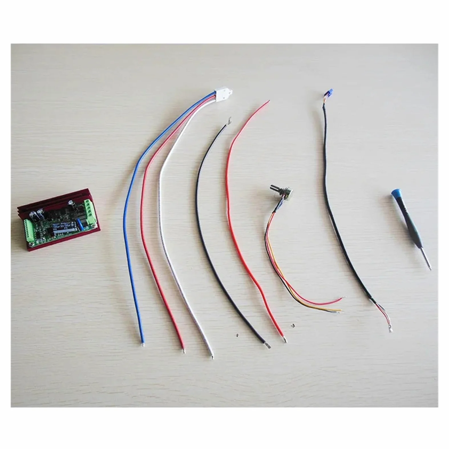 Mini refrigerador para automóvil de 12 V CC, Controlador de frecuencia Variable para compresor, Sistema de refrigeración y Aire Acondicionado, componentes electrónicos.