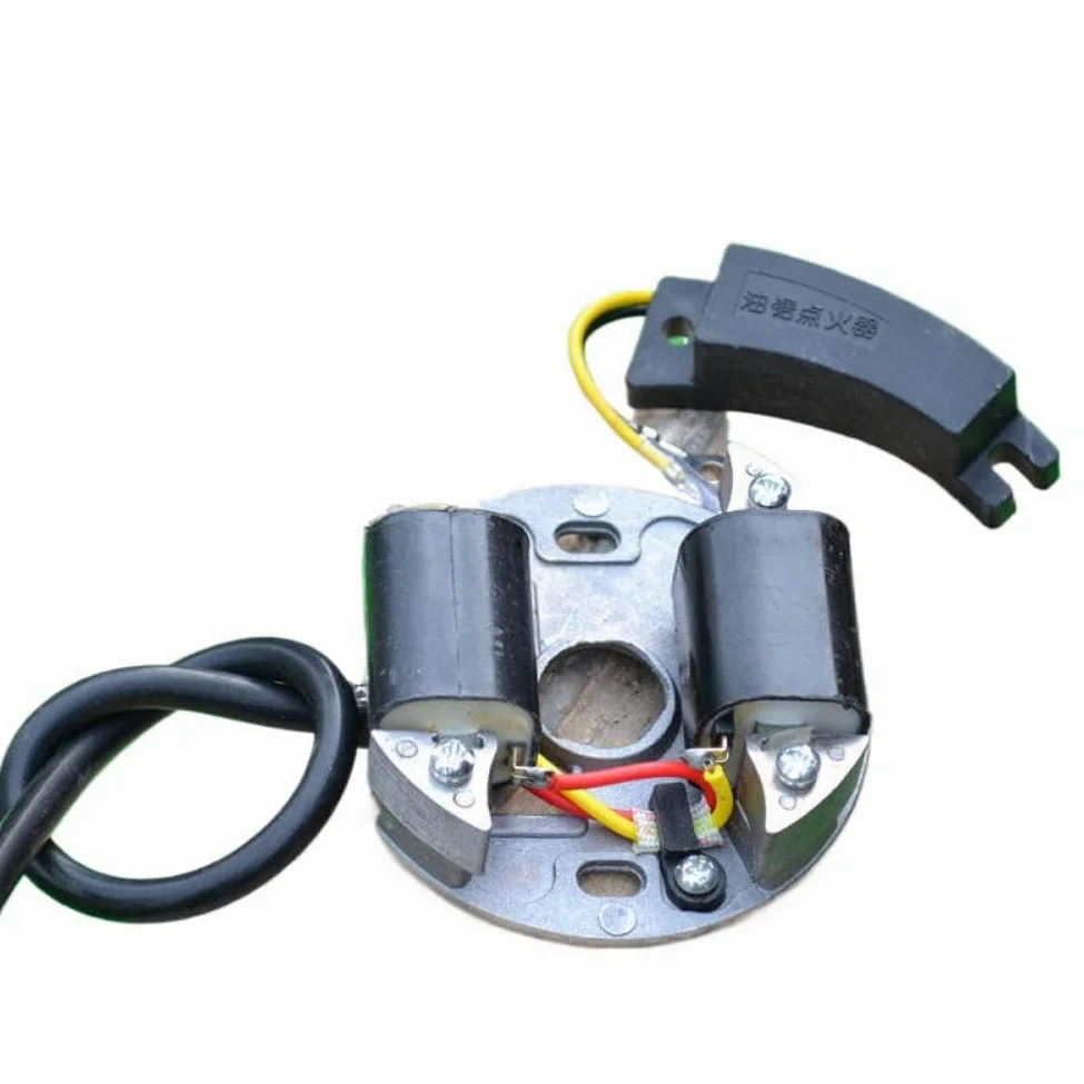 Bobina del módulo de Encendido con Condensador Compatible con YD78 78 7800 YD81 78CC Motosierra de 2 Tiempos Encendedor Condensador Magneto estator