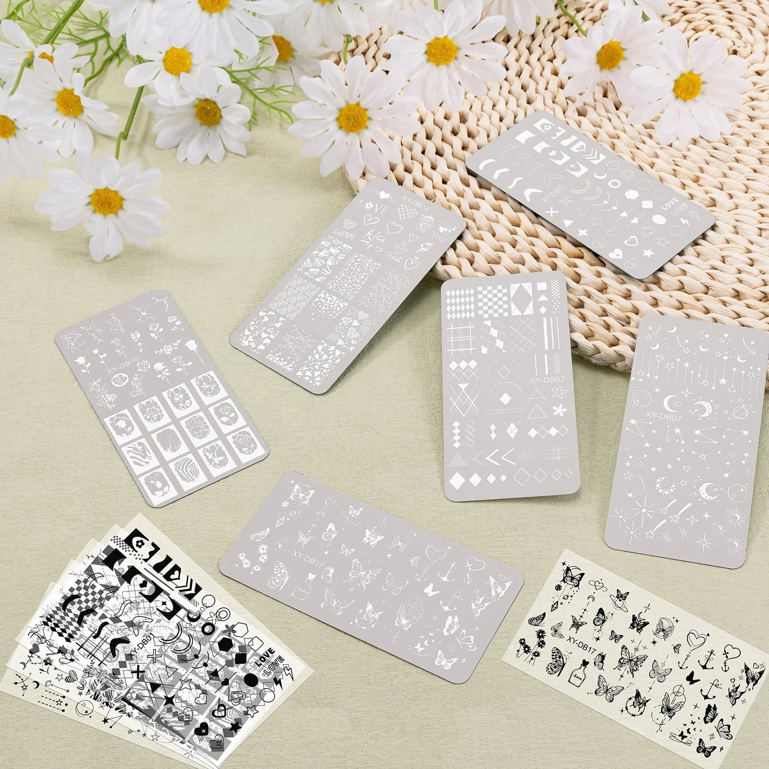 MWOOT 6 Piezas Estampador de Uñas, Placas de Estampación, Kit Manicura Francesa con Motivos Geométricos Flor Corazón