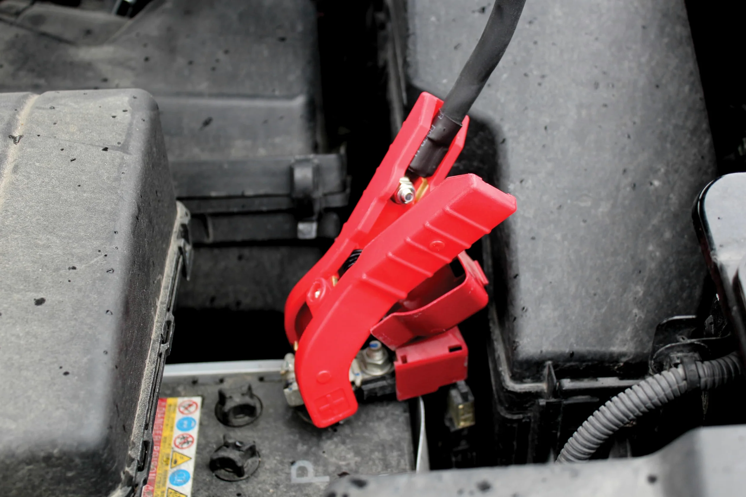 Jump-N-Carry JNC770R 1700 Peak Amp Premium 12-Volt Jump Starter - Red