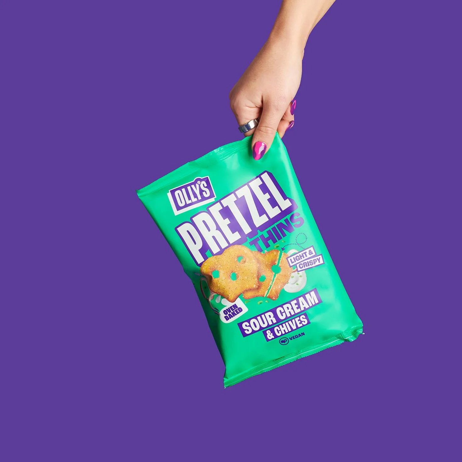 Olly's Pretzels horneados Sabor a Crema Agria y Cebolla, Snacks Veganos, Bolsa 140g