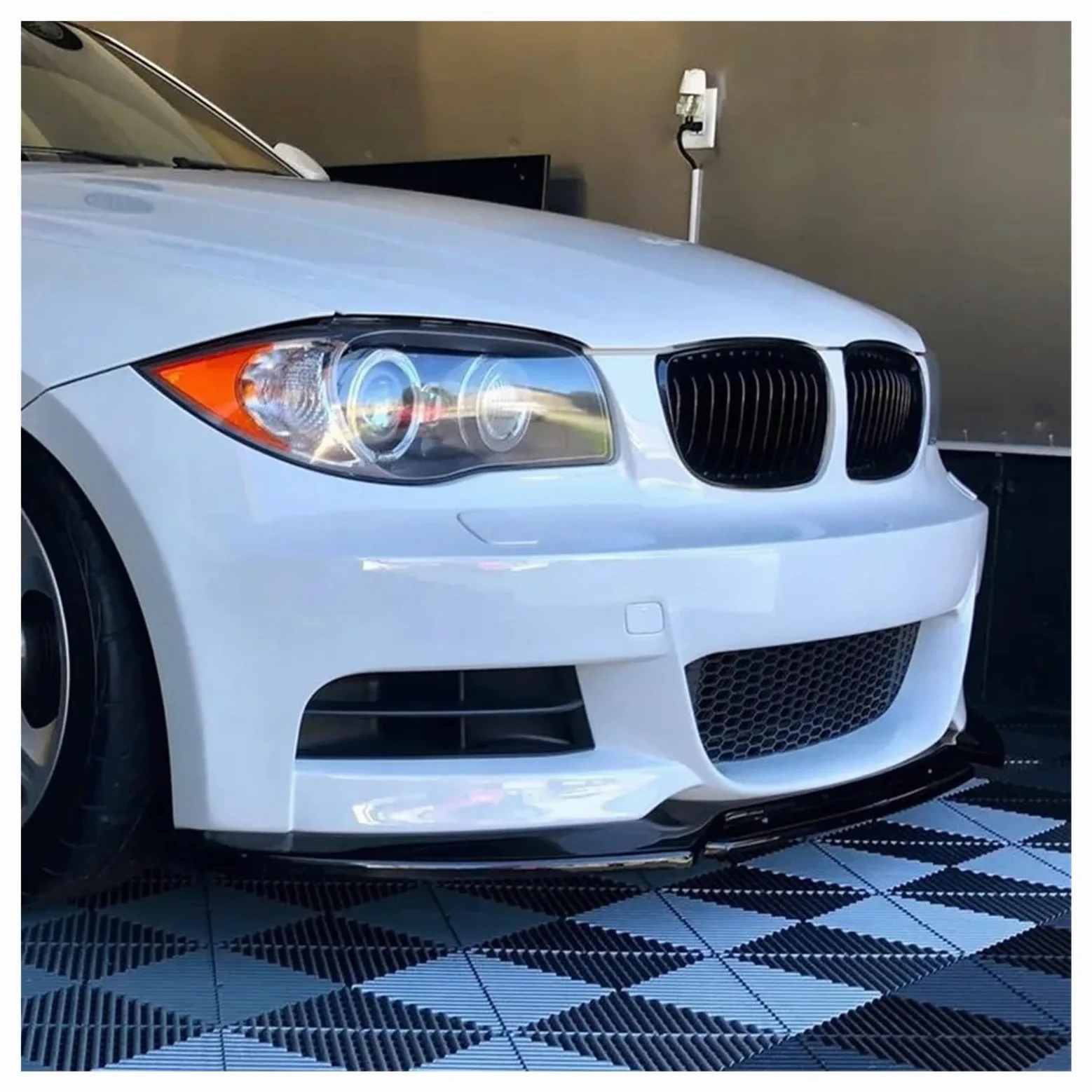 Coche Alerón Delantero para BMW para Serie 1 E82 E88 2008-2013 Kit Carrocería Labio Divisor Parachoques Delantero 4 Piezas Alerón Canard Difusor