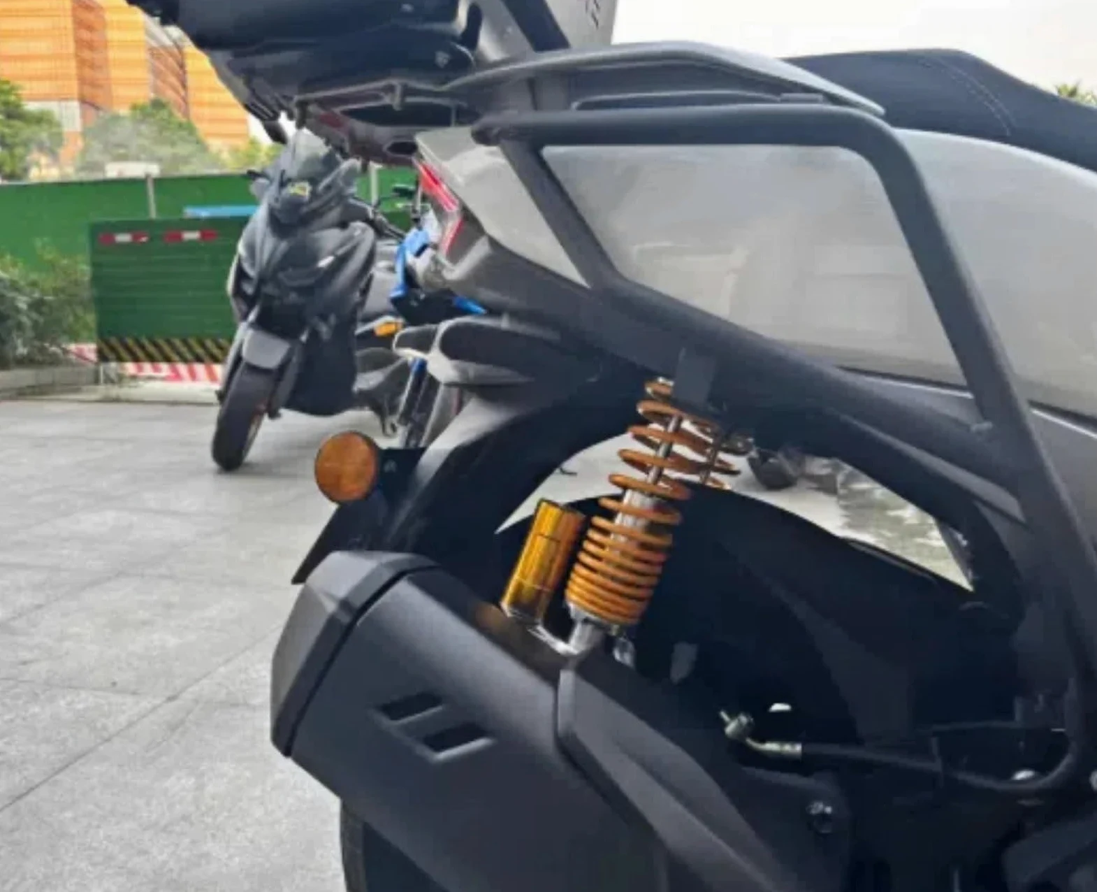 Amortiguador Motocicleta 2 Amortiguadores Traseros Oleoneumáticos Ajustables Invertidos Para Motocicleta Para Suzuki Para ATV(320MM)