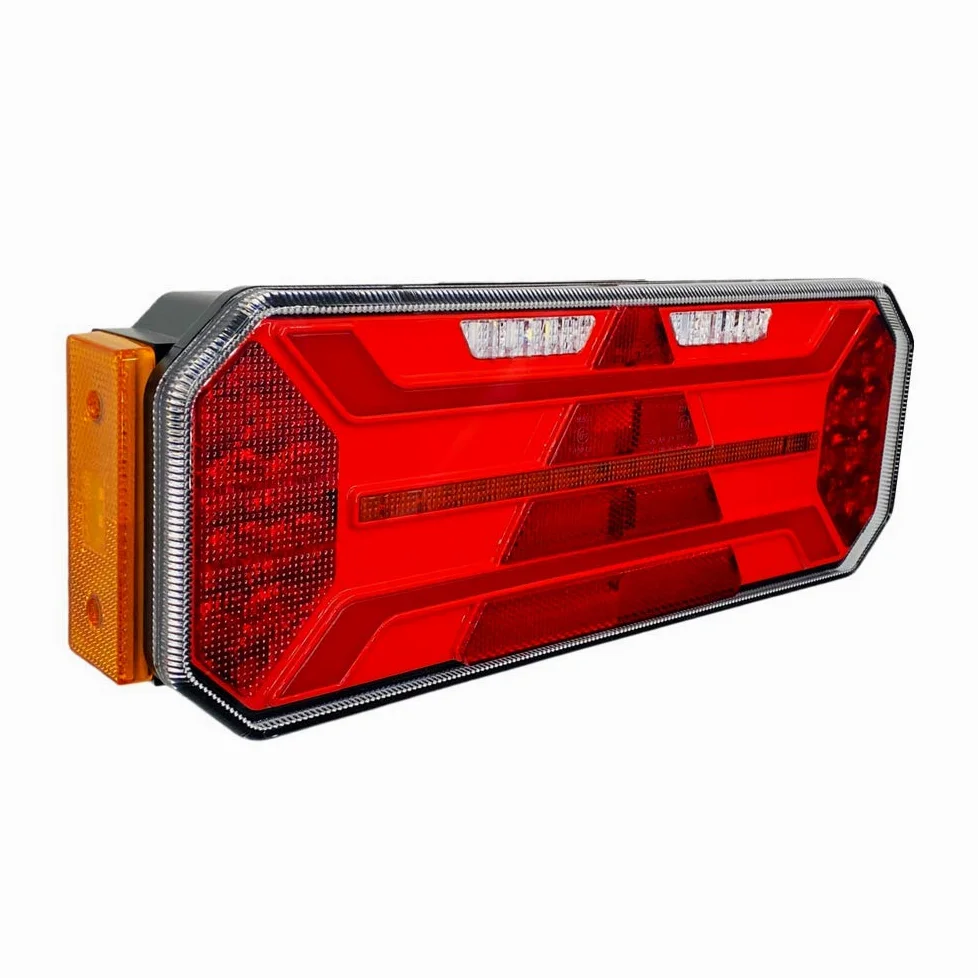 PILOTO LED 7 FUNCIONES TRIÁNGULO INTEGRADO INTERMITENTE DINÁMICO CON LUZ MATRÍCULA 12V 24V HOMOLOGADO (LadoIzquierdo)