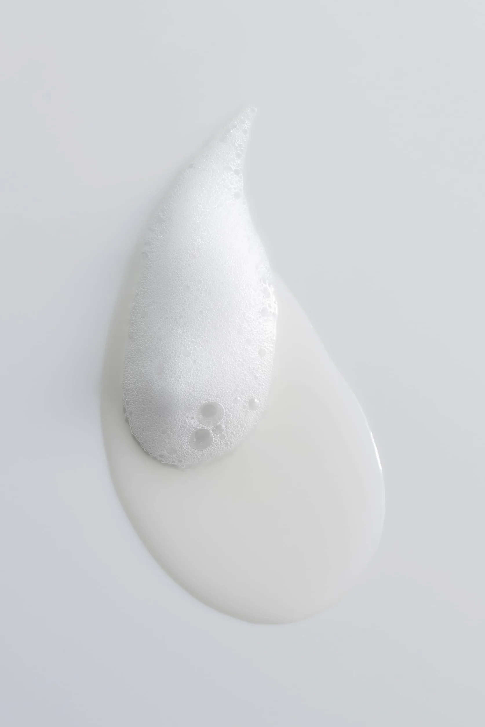 Sensilis Champú Exfoliante Sin Sulfatos Ácido Glicólico Niacinamida Pantenol 250 ml