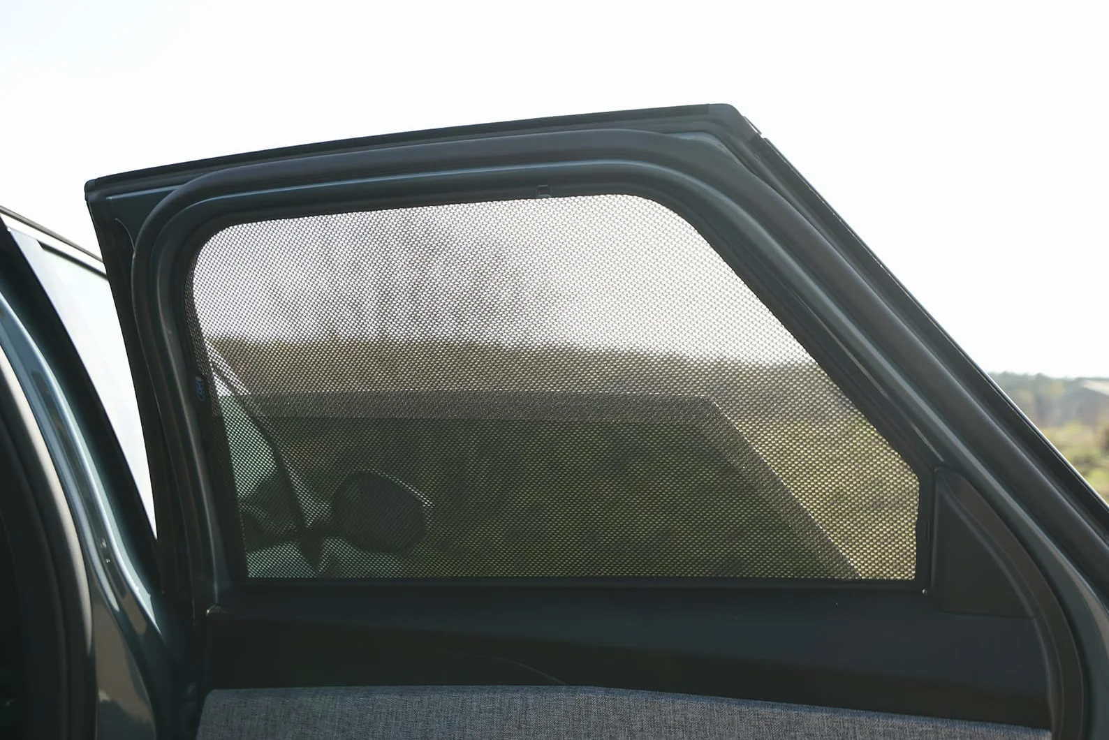 CAR SHADES Juego (Puertas traseras) Compatible con Peugeot 3008 III 2024- (2-Partes) cortinillas Parasol a Medida