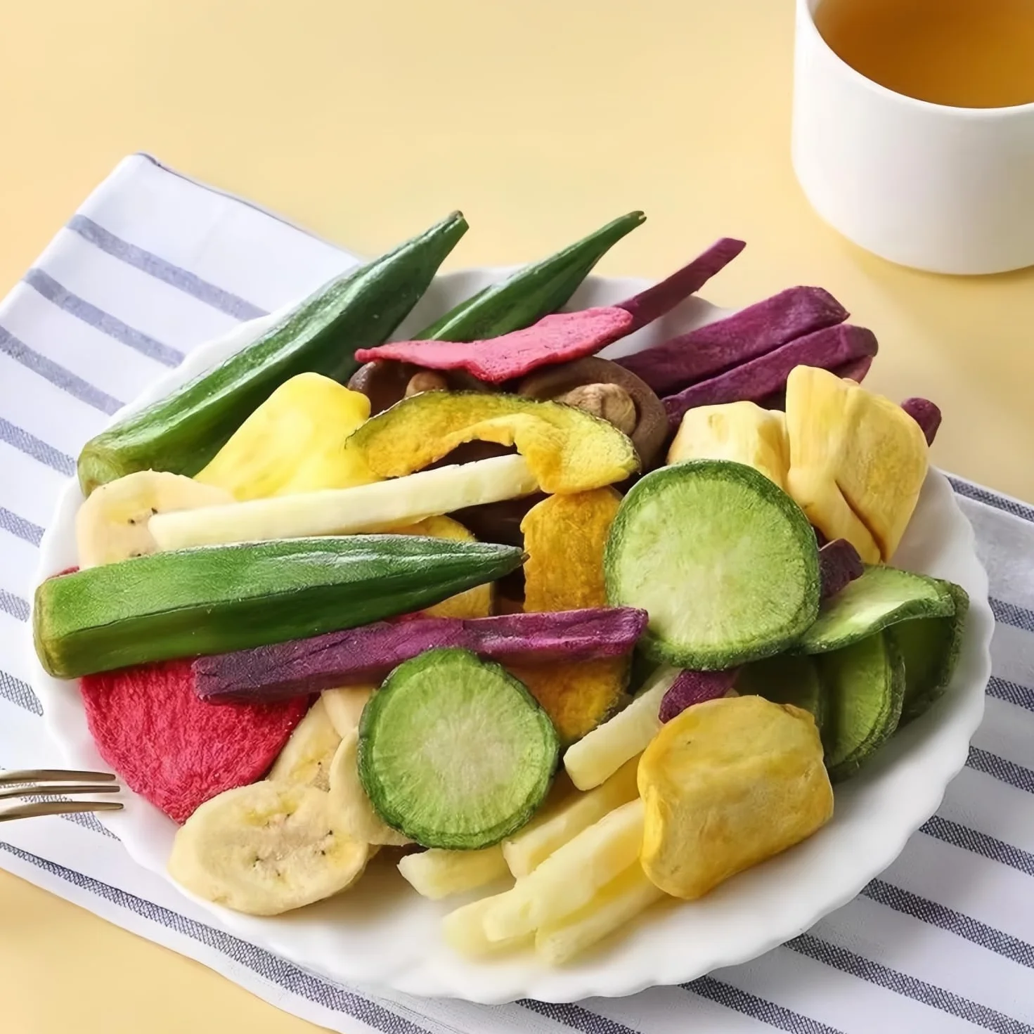 Mckona Crujientes Liofilizados de Fruta y Verdura 300g Snack Saludable
