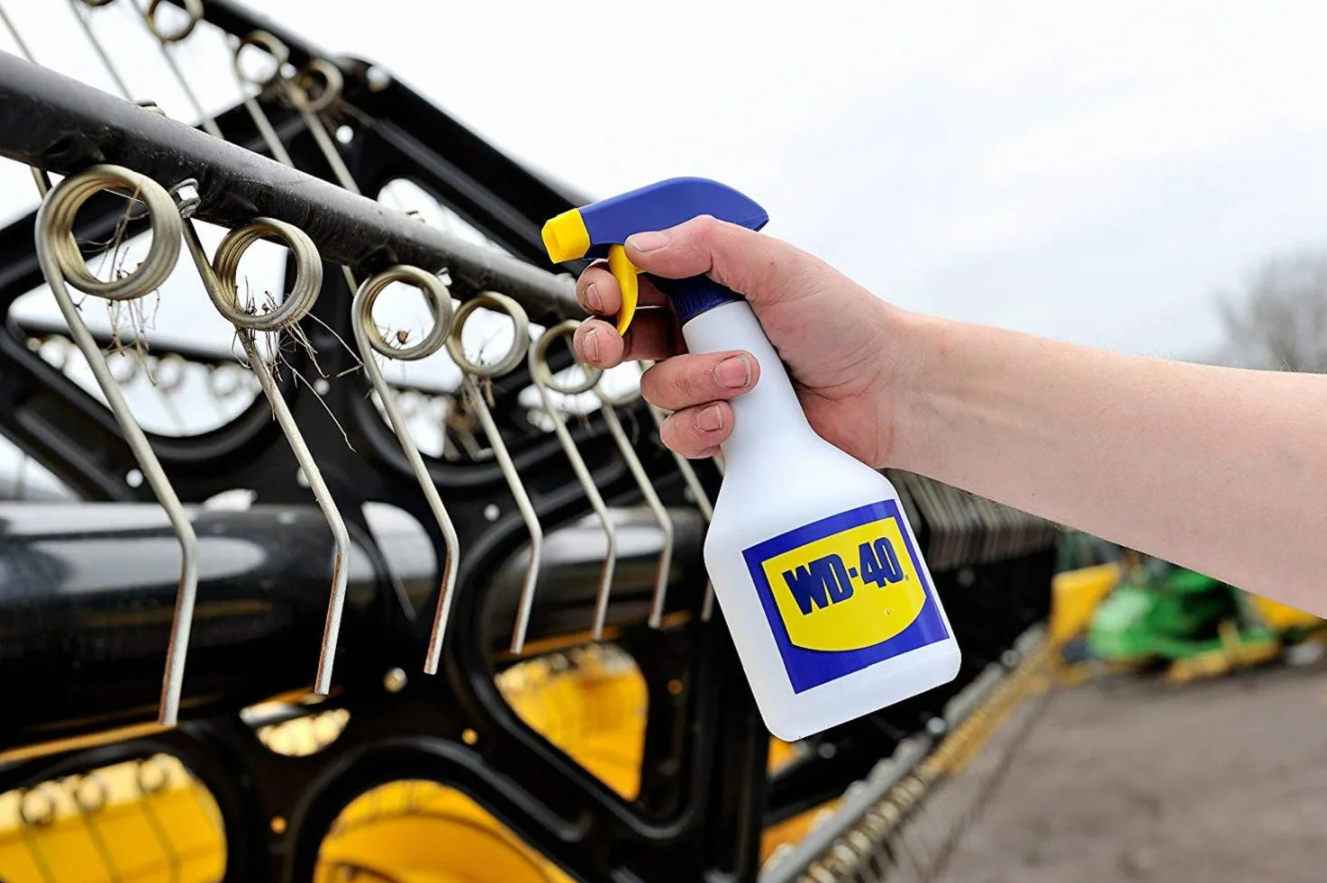 WD-40 Producto Multi-Uso Garrafa de 5 Litros + Pulverizador + Guantes