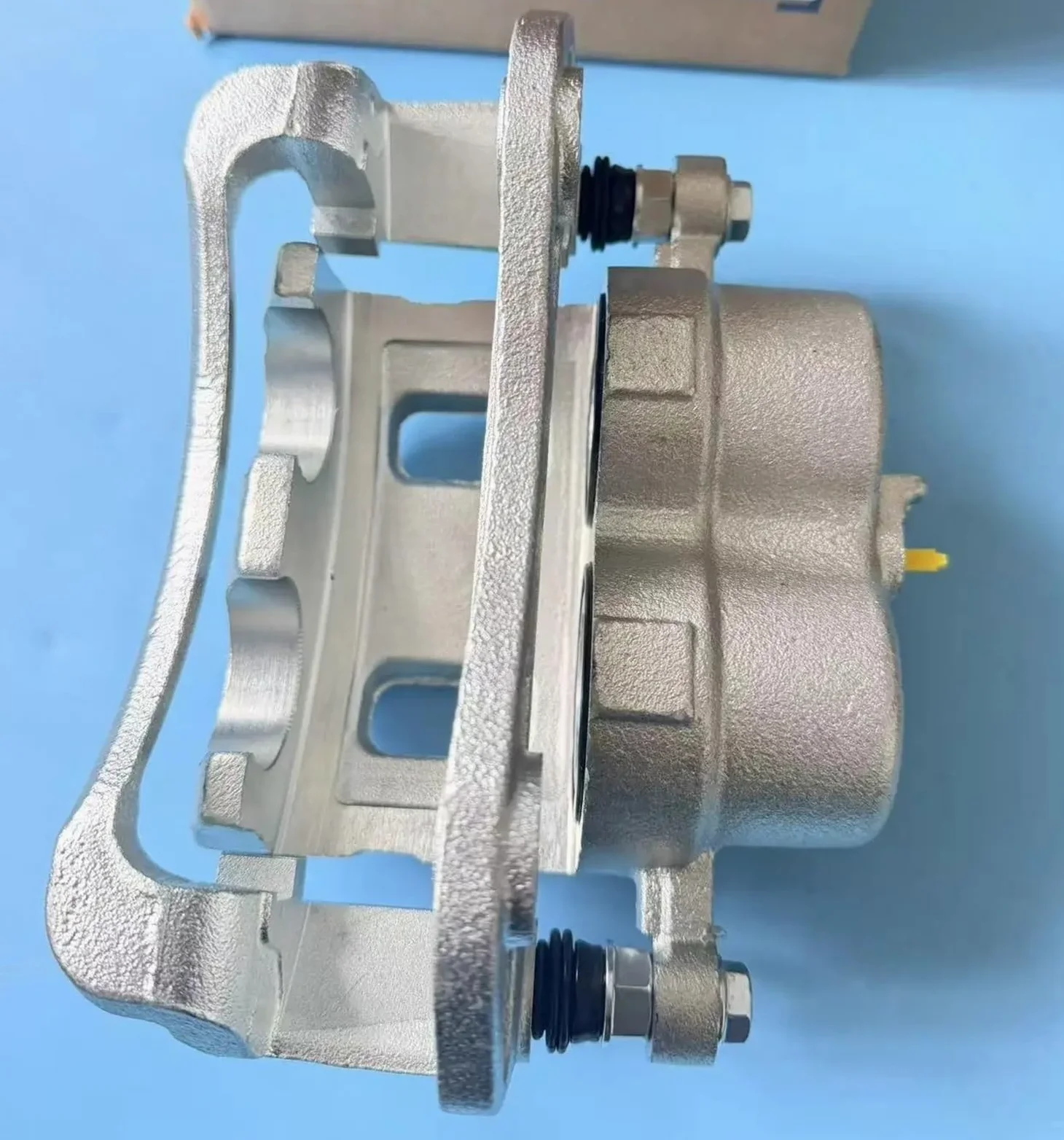 Retractor Pistones Apto para Ssangyong Rexton Pistones Freno | 2004-2017 para Actyon Sports II 2013-2019 Conjunto de pinza de freno delantero izquierdo