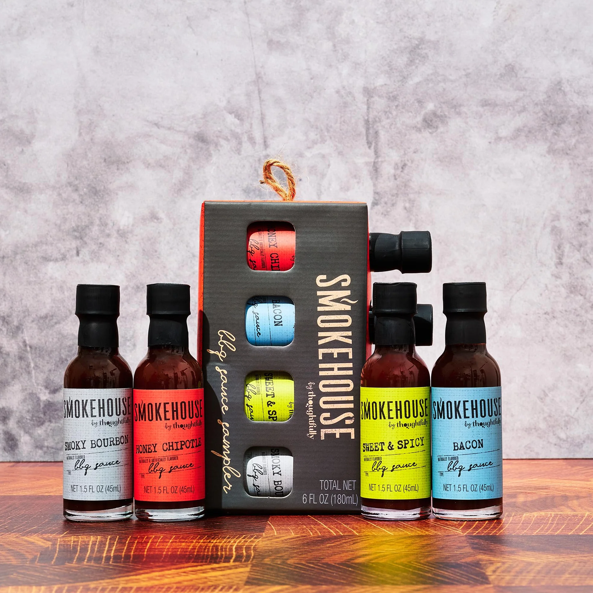 Smokehouse by Thoughtfully Juego de 4 salsas para barbacoa gourmet chipotle miel bourbon ahumado dulce picante tocino