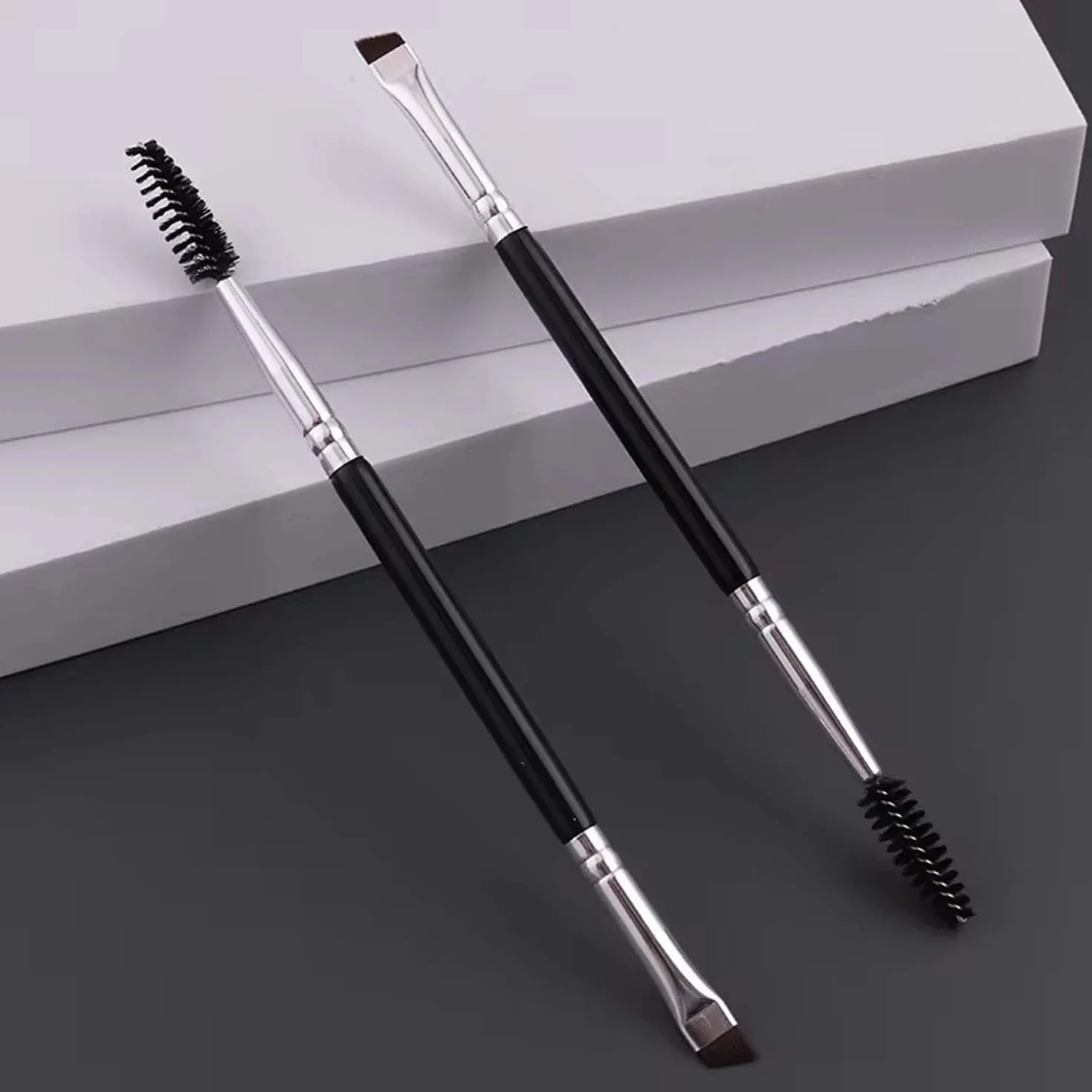 Duo Cepillos de Cejas en Ángulo, Pincel y Brocha para Cejas, Sombra de Ojos y Tinte de Pestañas