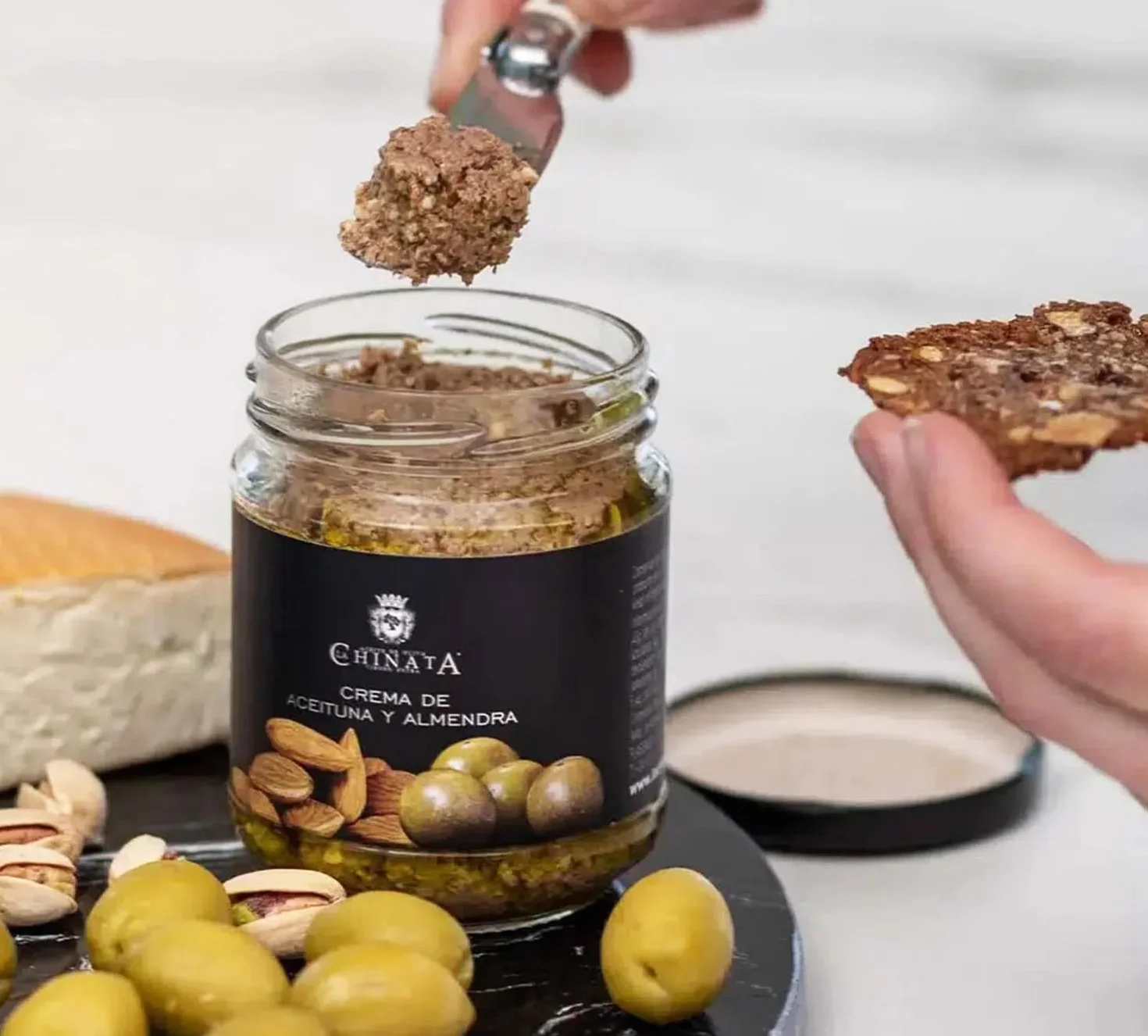 La Chinata Crema de Aceitunas verdes y Almendras 180 gr