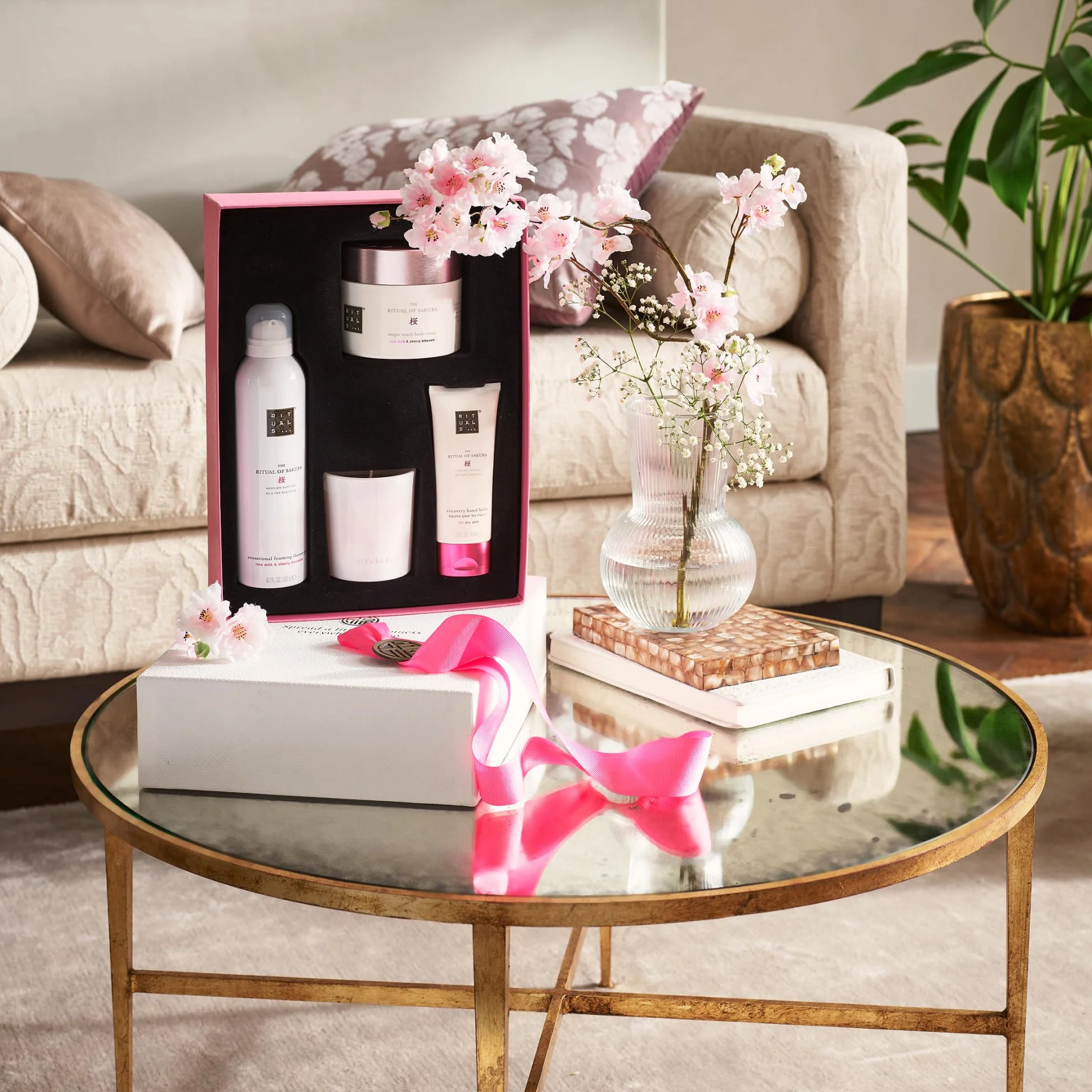 RITUALS Caja de regalo The Ritual of Sakura Medium Set de baño cuidado de la piel leche arroz flor cerezo